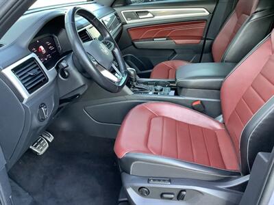 2022 Volkswagen Atlas Cross Sport V6 SEL Premium R-Line 4Motion   - Photo 14 - Crest Hill, IL 60403