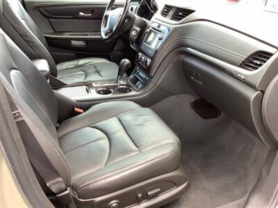 2016 Chevrolet Traverse LT   - Photo 34 - Crest Hill, IL 60403