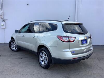 2016 Chevrolet Traverse LT   - Photo 7 - Crest Hill, IL 60403