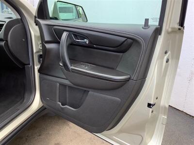 2016 Chevrolet Traverse LT   - Photo 33 - Crest Hill, IL 60403