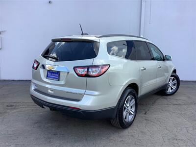 2016 Chevrolet Traverse LT   - Photo 10 - Crest Hill, IL 60403