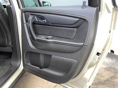 2016 Chevrolet Traverse LT   - Photo 30 - Crest Hill, IL 60403