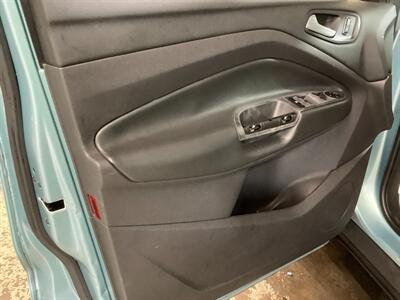 2013 Ford Escape SE   - Photo 13 - Crest Hill, IL 60403