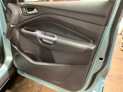 2013 Ford Escape SE   - Photo 25 - Crest Hill, IL 60403