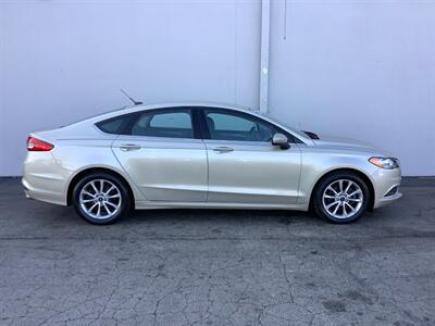 2017 Ford Fusion SE - Photo 33 - Crest Hill, IL 60403