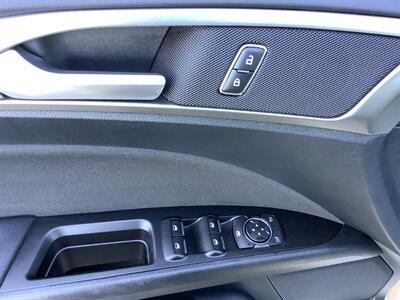 2017 Ford Fusion SE - Photo 8 - Crest Hill, IL 60403