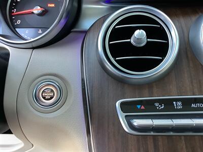 2020 Mercedes-Benz GLC GLC 300 4MATIC   - Photo 23 - Crest Hill, IL 60403