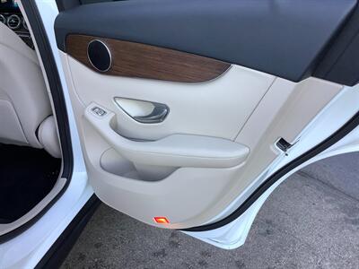 2020 Mercedes-Benz GLC GLC 300 4MATIC   - Photo 30 - Crest Hill, IL 60403