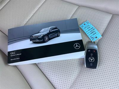 2020 Mercedes-Benz GLC GLC 300 4MATIC   - Photo 35 - Crest Hill, IL 60403