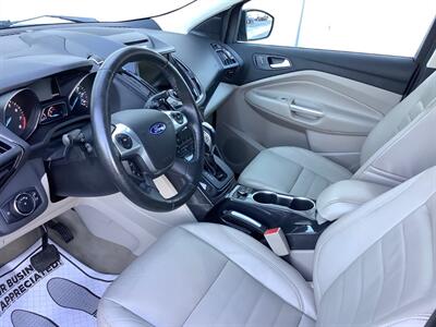 2014 Ford Escape Titanium   - Photo 17 - Crest Hill, IL 60403