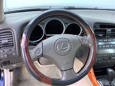 2001 Lexus GS   - Photo 16 - Crest Hill, IL 60403