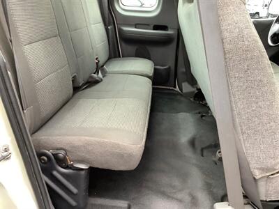 2004 Ford F-150 XL - Photo 23 - Crest Hill, IL 60403