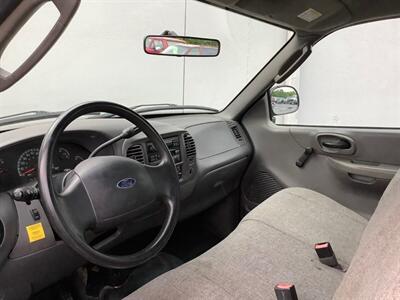 2004 Ford F-150 XL - Photo 15 - Crest Hill, IL 60403