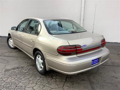 1999 Oldsmobile Cutlass GL   - Photo 4 - Crest Hill, IL 60403