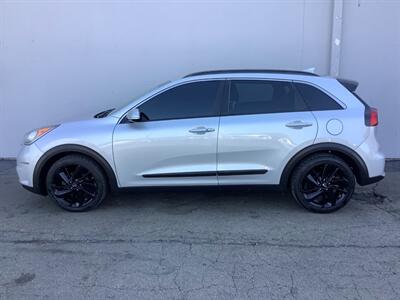 2019 Kia Niro S Touring   - Photo 2 - Crest Hill, IL 60403