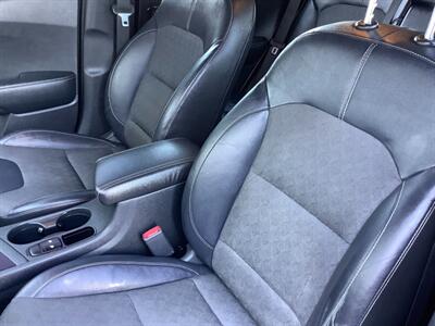2019 Kia Niro S Touring   - Photo 39 - Crest Hill, IL 60403