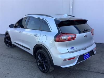 2019 Kia Niro S Touring   - Photo 3 - Crest Hill, IL 60403