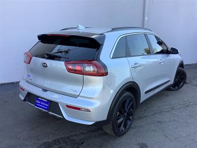 2019 Kia Niro S Touring   - Photo 5 - Crest Hill, IL 60403