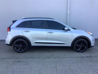 2019 Kia Niro S Touring   - Photo 6 - Crest Hill, IL 60403