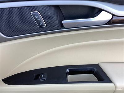 2014 Ford Fusion SE - Photo 25 - Crest Hill, IL 60403