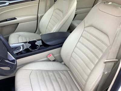 2014 Ford Fusion SE - Photo 18 - Crest Hill, IL 60403