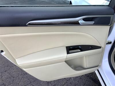 2014 Ford Fusion SE - Photo 20 - Crest Hill, IL 60403