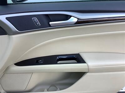 2014 Ford Fusion SE - Photo 24 - Crest Hill, IL 60403