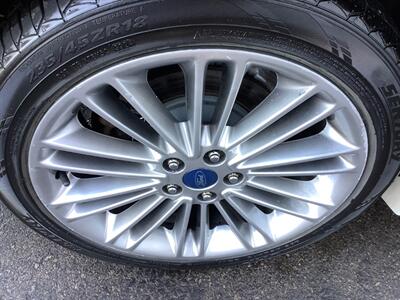 2014 Ford Fusion SE - Photo 37 - Crest Hill, IL 60403