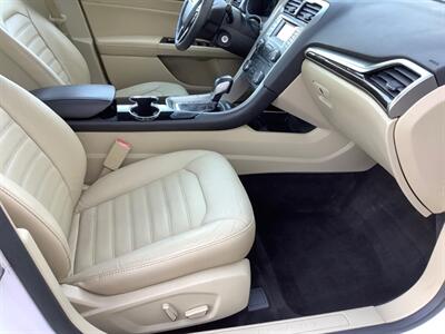 2014 Ford Fusion SE - Photo 26 - Crest Hill, IL 60403