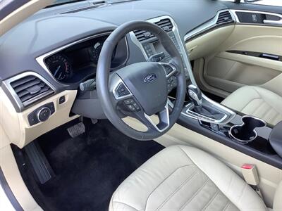 2014 Ford Fusion SE - Photo 13 - Crest Hill, IL 60403