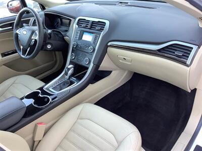 2014 Ford Fusion SE - Photo 27 - Crest Hill, IL 60403