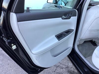 2006 Chevrolet Impala LS   - Photo 20 - Crest Hill, IL 60403