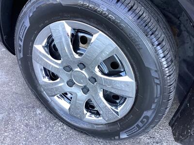 2006 Chevrolet Impala LS   - Photo 35 - Crest Hill, IL 60403