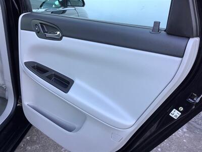 2006 Chevrolet Impala LS   - Photo 23 - Crest Hill, IL 60403