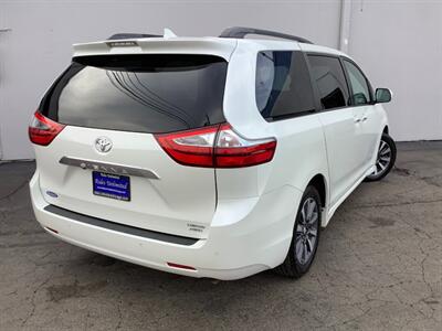 2018 Toyota Sienna Limited Premium 7-Passeng   - Photo 7 - Crest Hill, IL 60403