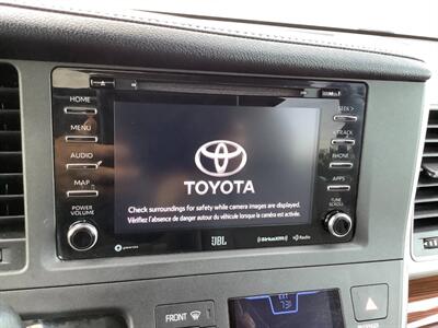 2018 Toyota Sienna Limited Premium 7-Passeng   - Photo 20 - Crest Hill, IL 60403