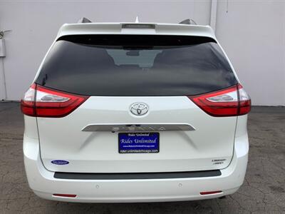2018 Toyota Sienna Limited Premium 7-Passeng   - Photo 6 - Crest Hill, IL 60403
