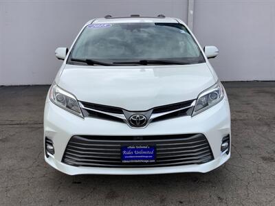 2018 Toyota Sienna Limited Premium 7-Passeng   - Photo 10 - Crest Hill, IL 60403