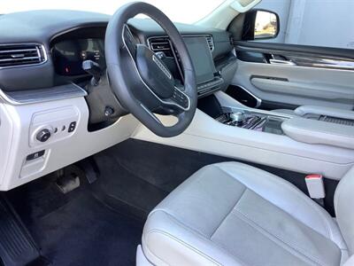 2022 Jeep Wagoneer Series II - Photo 13 - Crest Hill, IL 60403