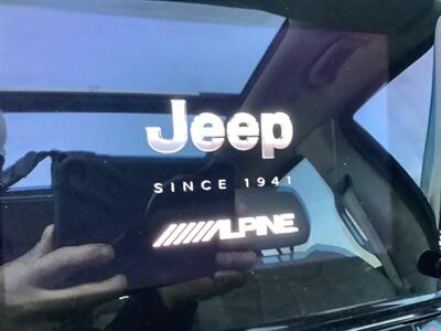 2022 Jeep Wagoneer Series II - Photo 18 - Crest Hill, IL 60403