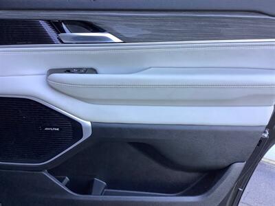 2022 Jeep Wagoneer Series II - Photo 34 - Crest Hill, IL 60403