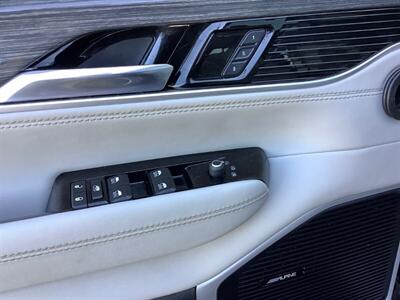 2022 Jeep Wagoneer Series II - Photo 11 - Crest Hill, IL 60403