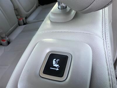 2022 Jeep Wagoneer Series II - Photo 37 - Crest Hill, IL 60403