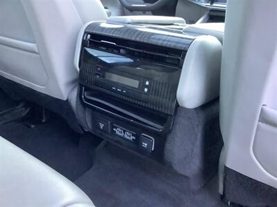 2022 Jeep Wagoneer Series II - Photo 36 - Crest Hill, IL 60403