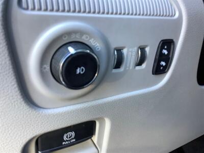 2022 Jeep Wagoneer Series II - Photo 16 - Crest Hill, IL 60403