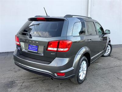 2014 Dodge Journey SXT - Photo 7 - Crest Hill, IL 60403