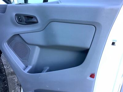 2018 Ford Transit 250   - Photo 23 - Crest Hill, IL 60403