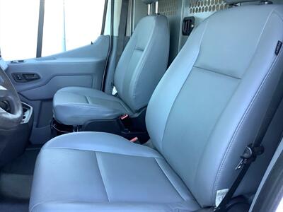 2018 Ford Transit 250   - Photo 21 - Crest Hill, IL 60403