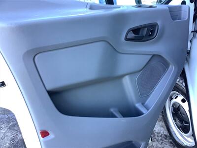 2018 Ford Transit 250   - Photo 10 - Crest Hill, IL 60403