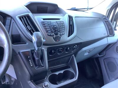 2018 Ford Transit 250   - Photo 16 - Crest Hill, IL 60403
